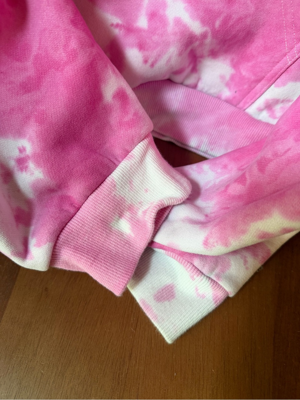 Comfrt Minimalist Hoodie size L Strawberry Swirl - Picture 6 of 6